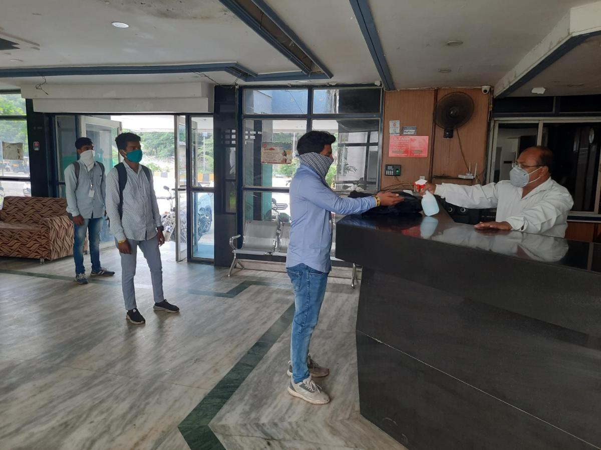 Hotel Great Punjab Aurangabad  Buitenkant foto