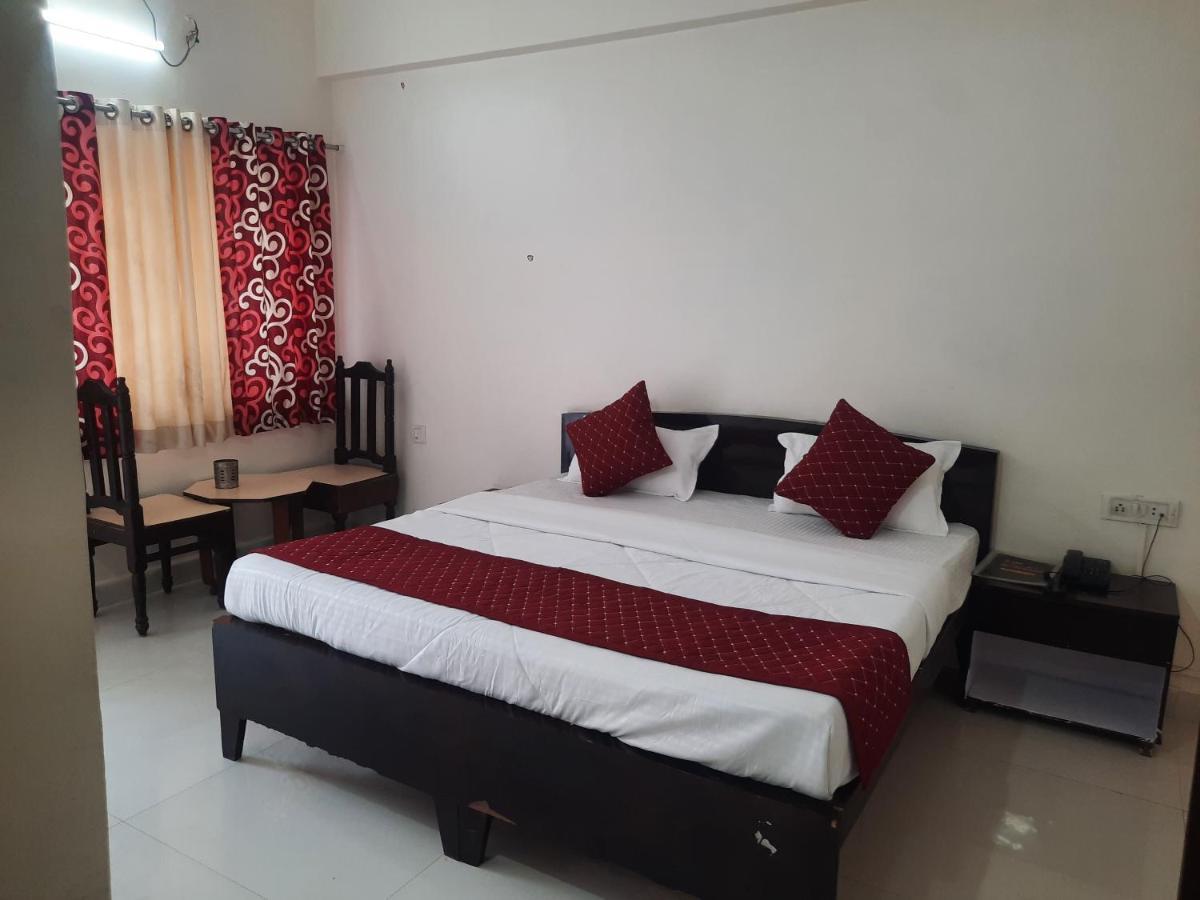Hotel Great Punjab Aurangabad  Buitenkant foto